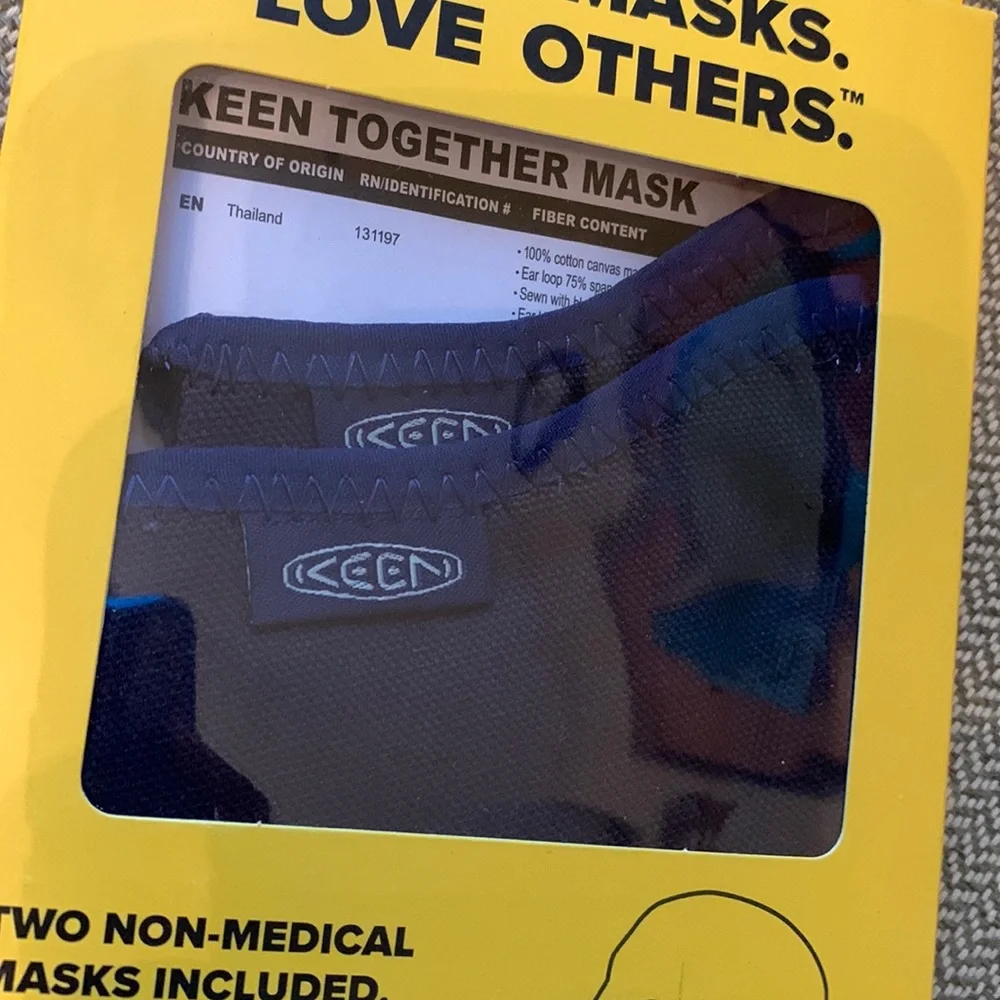 New set of 2 KEEN Together M / L canvas navy blue face masks adjustable adults